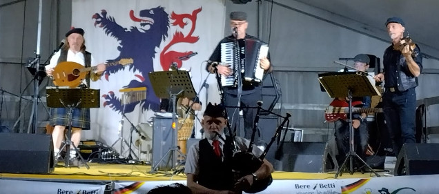 FBA bagpipe Jean intro